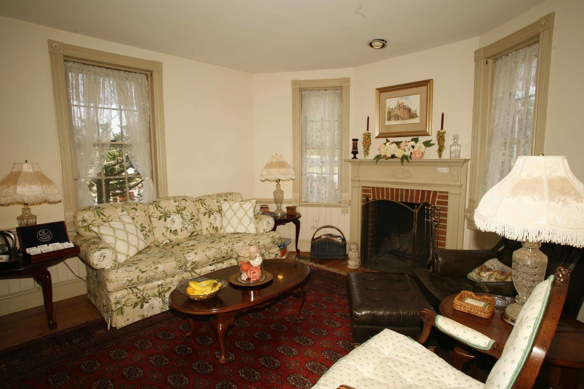 Parsonage Inn Bed And Breakfast Saint Michaels Eksteriør bilde