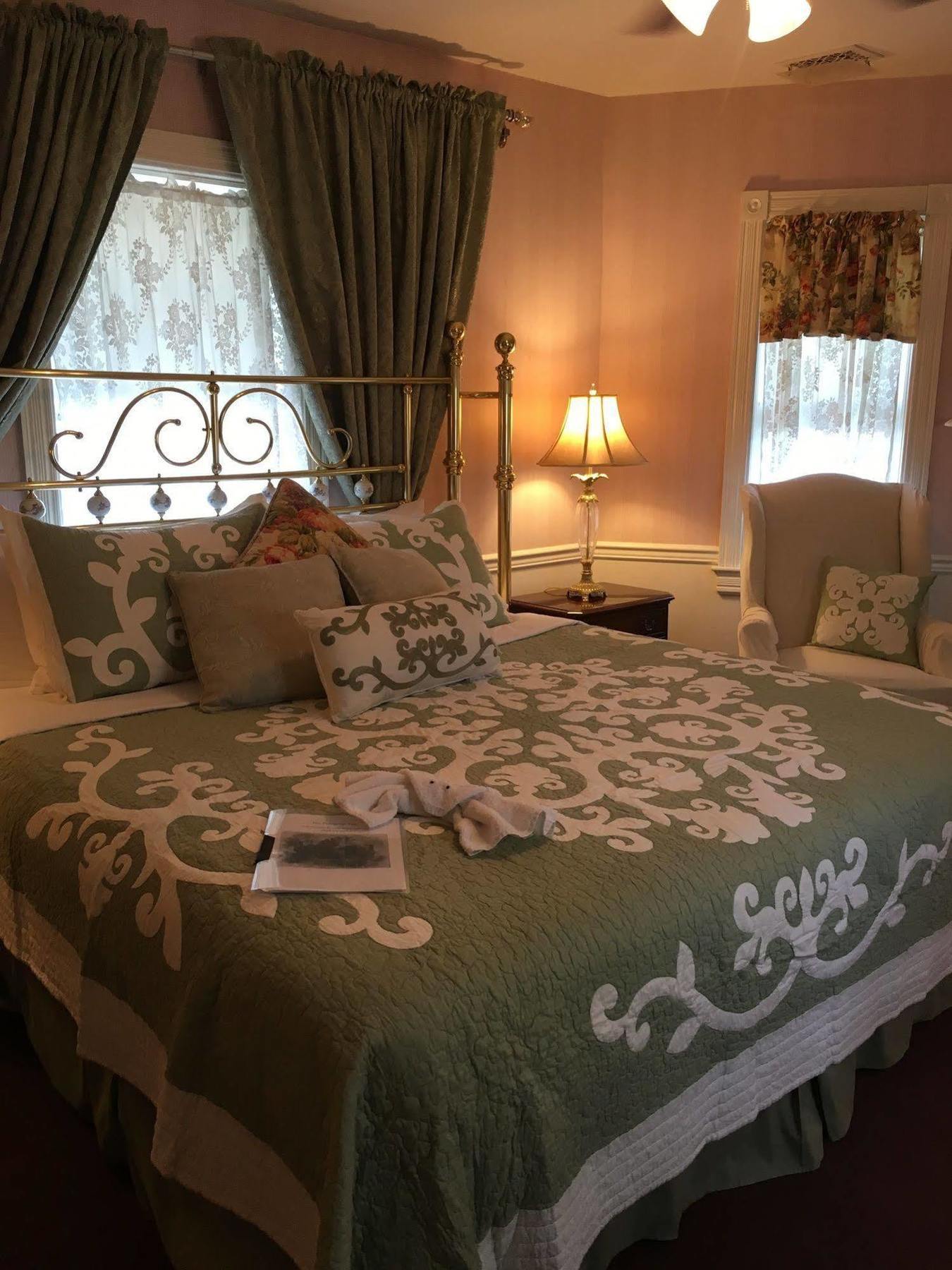 Parsonage Inn Bed And Breakfast Saint Michaels Eksteriør bilde